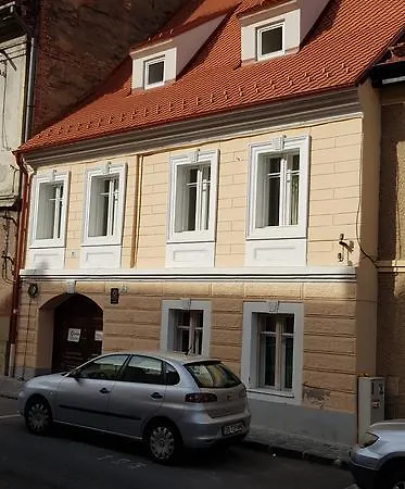 Casa Fanarilor Гостевой дом Брашов