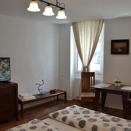 Casa Fanarilor 3* Brassó